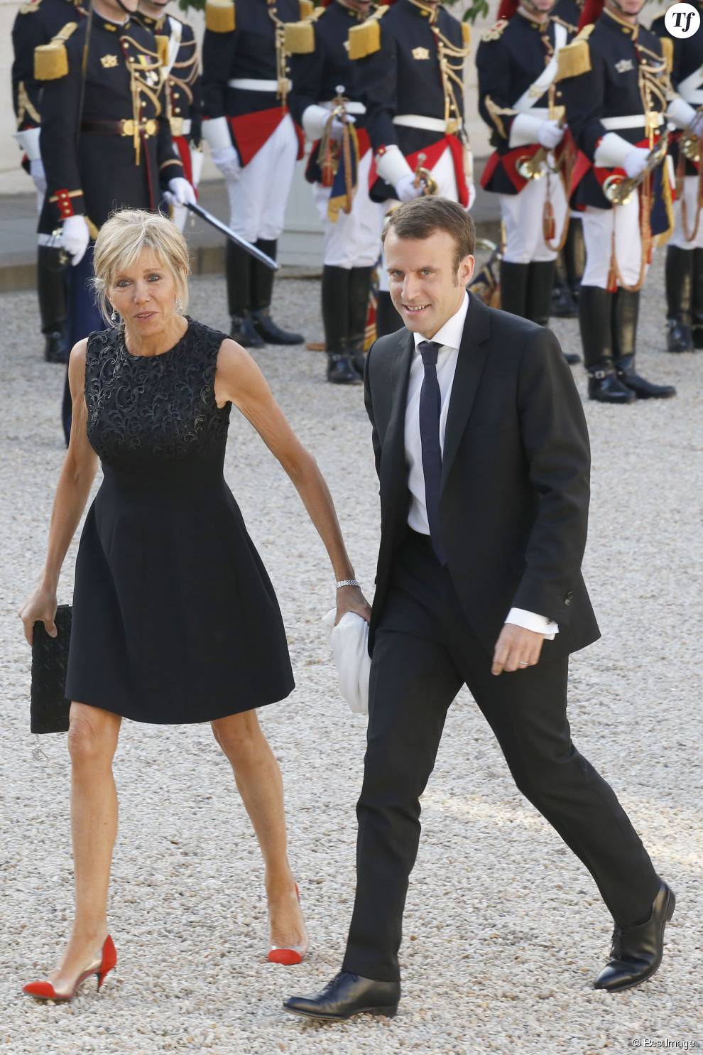    Emmanuel Macron et sa femme Brigitte Trogneux - Le roi Felipe VI et la reine Letizia d&#039;Espagne, reçus par François Hollande, président de la République française, pour un dîner d&#039; Etat au Palais de l&#039;Elysée à Paris le 2 juin 2015.  