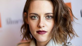 Kristen Stewart : a-t-elle remplacé Alicia Cargile par la chanteuse française Soko ? (photos)