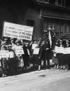 Les suffragettes à Paris, en 1930.