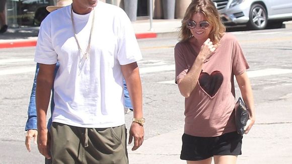 Ellen Pompeo : maman heureuse avec ses filles Stella et Sienna et son mari Chris Ivery (photos)