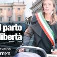 En Une du journal Il Tempo, un photomontage de   Giorgia Meloni la mettant en scène derrière une poussette, habillée d'une écharpe de maire  