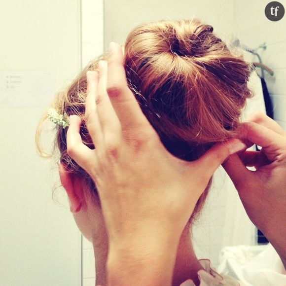 Pour se faire un chignon, le bun n'est pas indispensable et une chaussette peut également faire l'affaire.