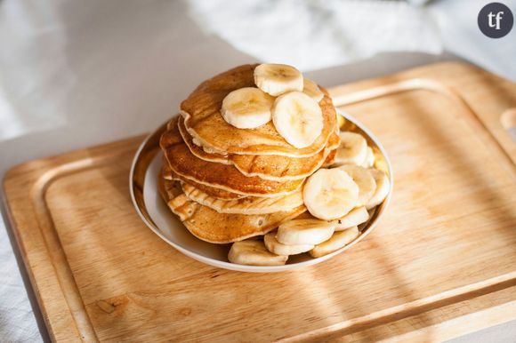 Des pancakes à la banane délicieux et healthy en 5min: la recette magique