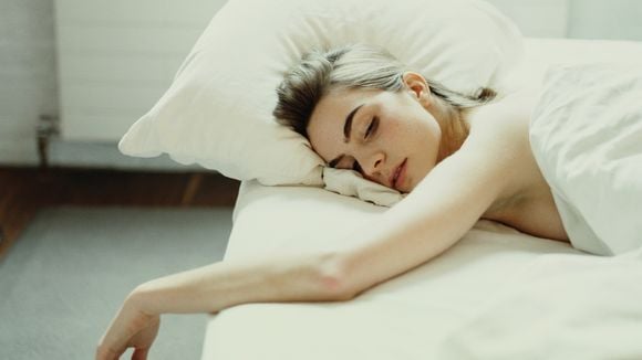 Voici la meilleure position pour dormir quand on a ses règles