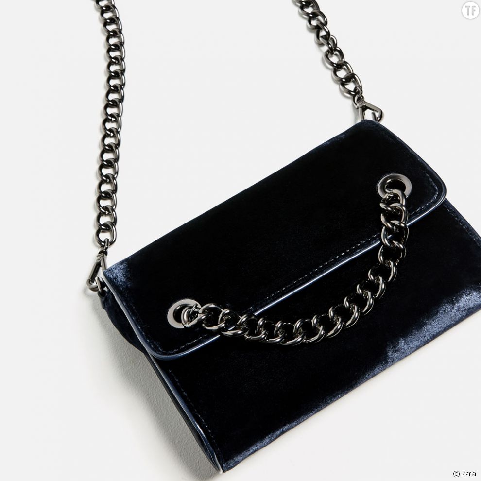  Mini sac à main velours et chaîne Zara 29,95 euros  