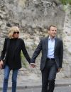 Emmanuel Macron et sa femme Brigitte Trogneux se promènent à Montmartre à Paris, le dimanche 4 septembre 2016