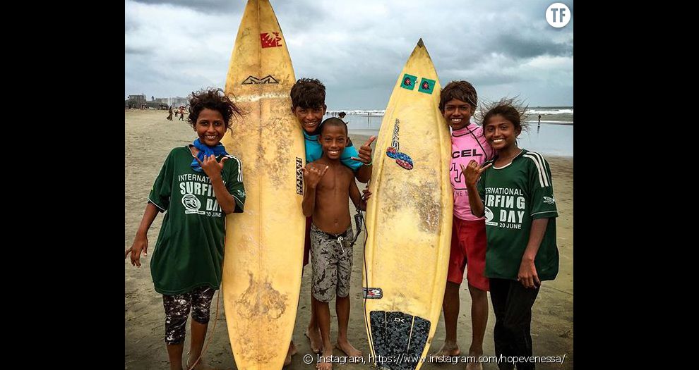 Les surfeuses du Bangladesh : l&#039;espoir par la glisse