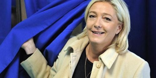 Giulia Bruni-Sarkozy : Un prénom pas assez français pour Marine Le Pen