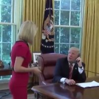 Donald Trump drague une journaliste en direct : sexiste et dérangeant