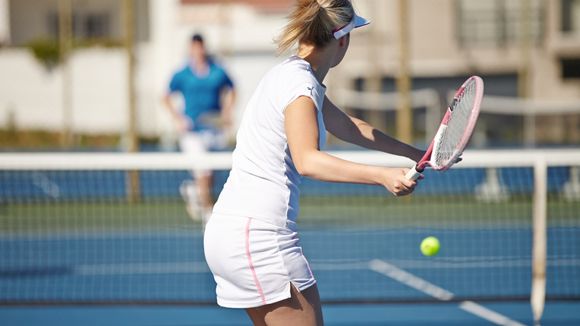 Une étude juge "dégradant" que les femmes jouent moins de sets que les hommes au tennis