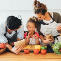 5 astuces pour donner envie à un enfant de manger de tout