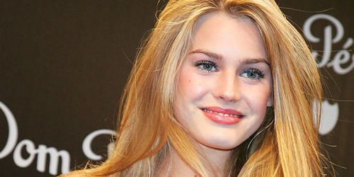 Alice : Vanessa Hessler licenciée pour ses liens avec Kadhafi