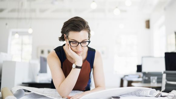 Les femmes salariées sont 50 % plus absentes que les hommes : voici la raison