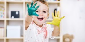 DIY enfants : comment fabriquer de la peinture pour les doigts comestible -  Terrafemina