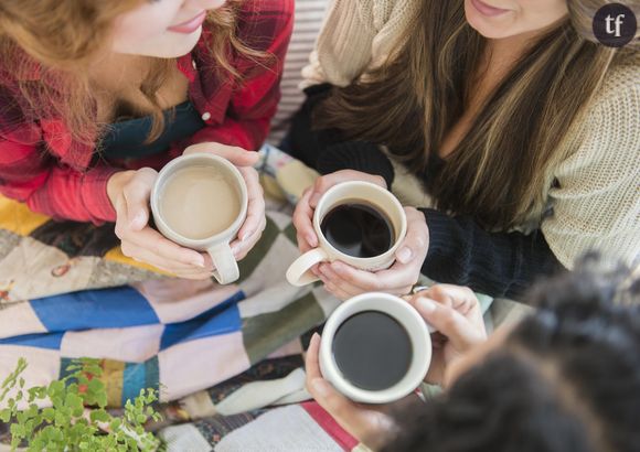 Photo d'illustration de trois femmes buvant le café.
