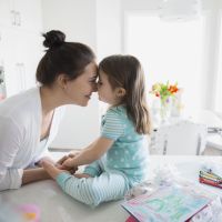 4 conseils pour élever ses enfants sans hausser le ton