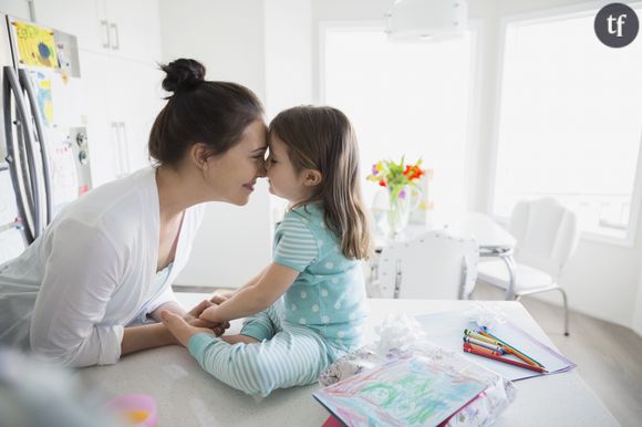 Photo d'illustration d'une mère et sa fille.