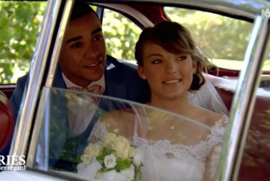 Vicky et Laurent le jour de leur mariage, dans "Mariés au premier regard".