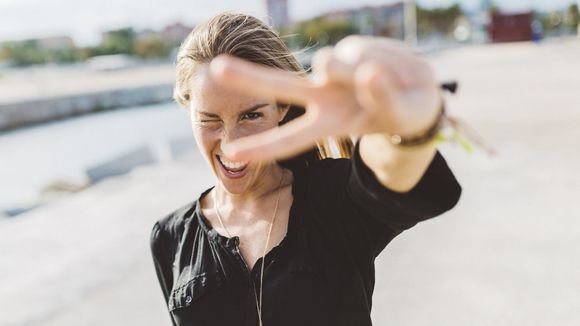 Touchez votre index, cela va changer votre journée