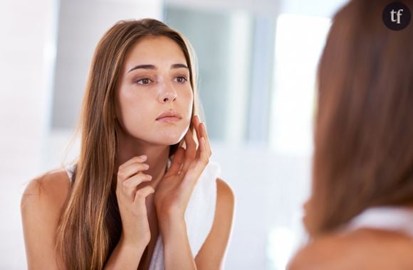 Le fond de teint s'applique sur une peau préalablement bien hydratée.