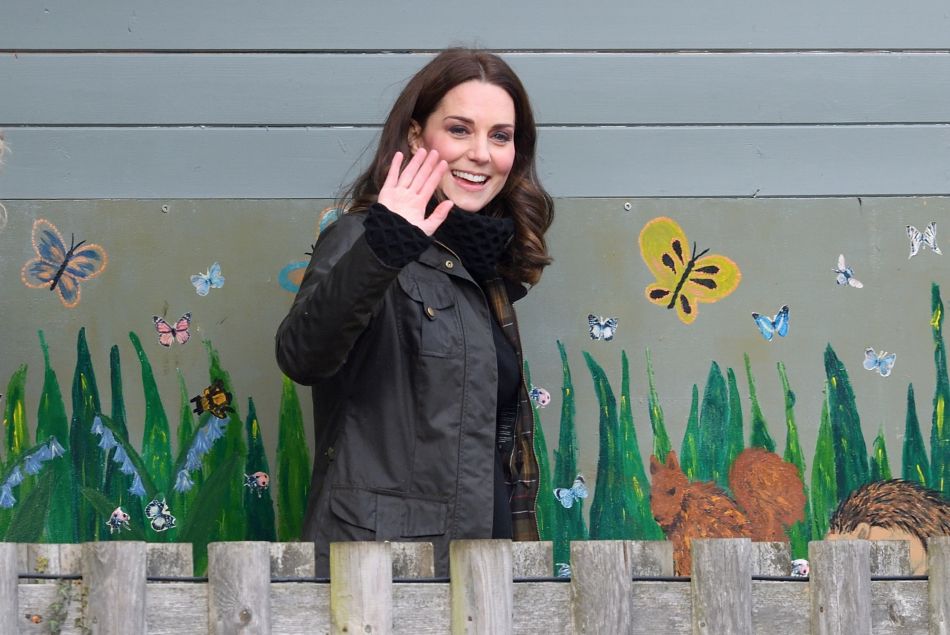 Kate Middleton, le 12 décembre 2017, lors d'une visite au centre communautaire de l'association caritative Rugby Portobello Trust.
