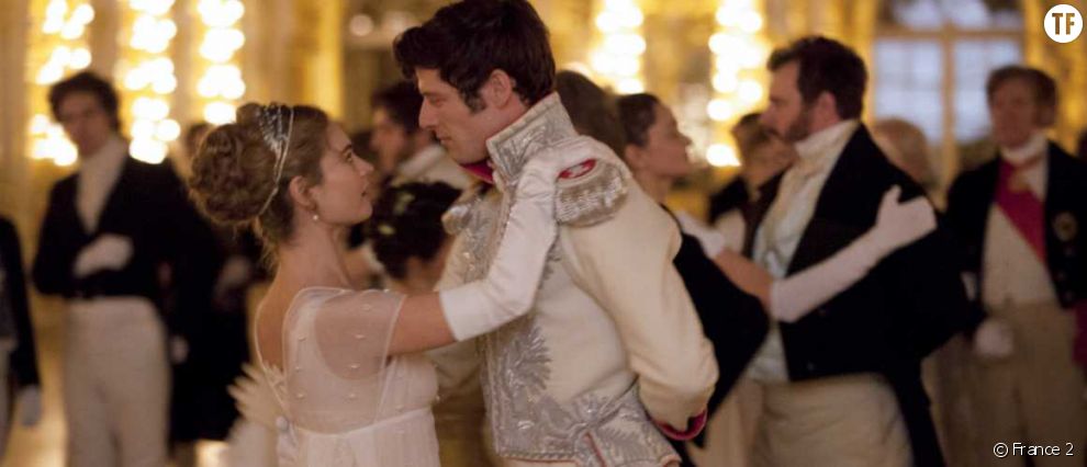 James Norton et Lily James dans &quot;Guerre et Paix&quot;