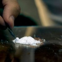 Art-thérapie : soigner l'addiction à la cocaïne par le rock