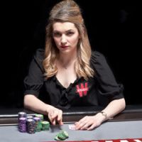 Almira Skripchenko : les échecs le jour, le poker la nuit