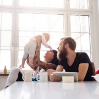 Le manque de sommeil chez les jeunes parents aurait des effets surprenants