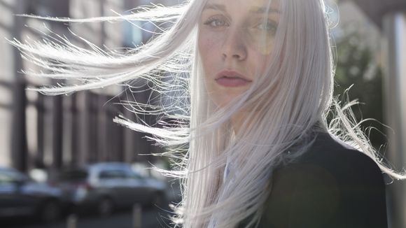 Grey ombré : la nouvelle coloration tendance à tester