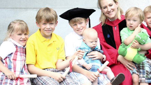 Les mères de familles nombreuses envoient leur photo à Emmanuel Macron