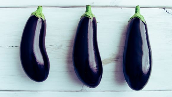 Elle récolte des dick pics sur Tinder pour en faire de l'art