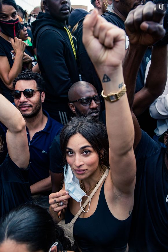 Camélia Jordana au rassemblement contre les violences policières du 2 juin 2020