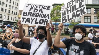 Les policiers qui ont tué Breonna Taylor sont toujours en liberté