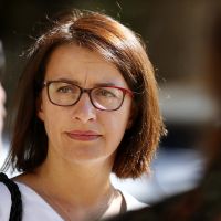 "Depuis 3 ans, un homme me harcèle" : Cécile Duflot dévoile ses messages pour alerter