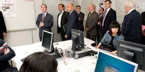 Devenir Français : la liste des nouvelles obligations