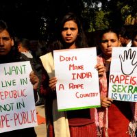 Le président de la Cour suprême indienne offre à un violeur de se marier avec sa victime