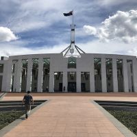 Un scandale de vidéos sexuelles met en lumière le sexisme du Parlement australien