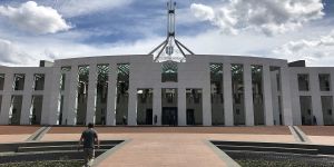 Un scandale de vidéos sexuelles met en lumière le sexisme du Parlement australien