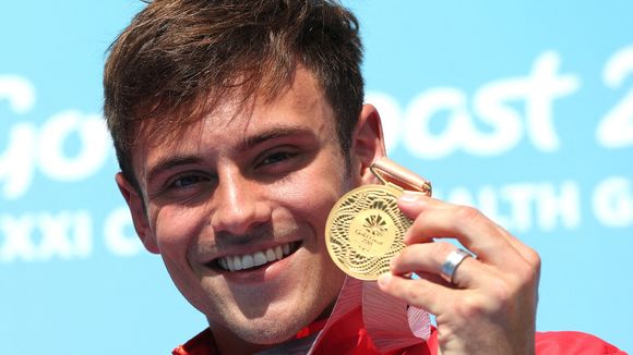 Médaillé d'or aux JO, le plongeur Tom Daley se dit "fier d'être gay"