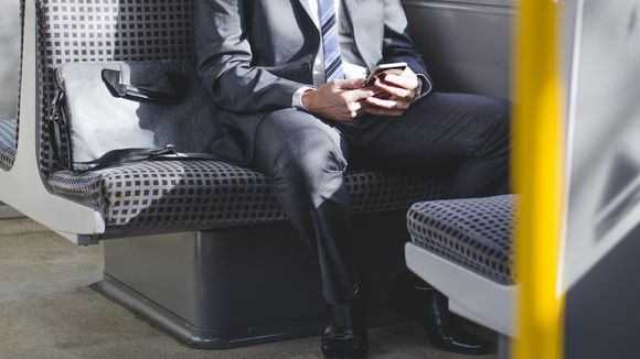 Un concours des plus belles photos de "manspreading" dans les transports ? On adore