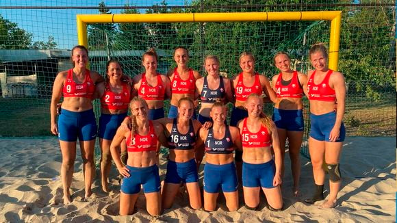 Les joueuses de beach-handball pourront (enfin) troquer leur bikini contre un short