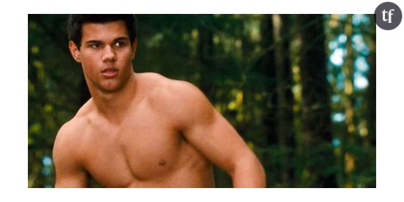 Twilight 4 : Taylor Lautner dit tout sur Twitter !