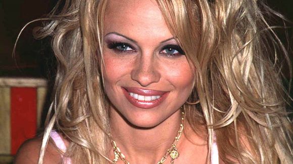 Pamela Anderson, victime iconique du sexisme ?