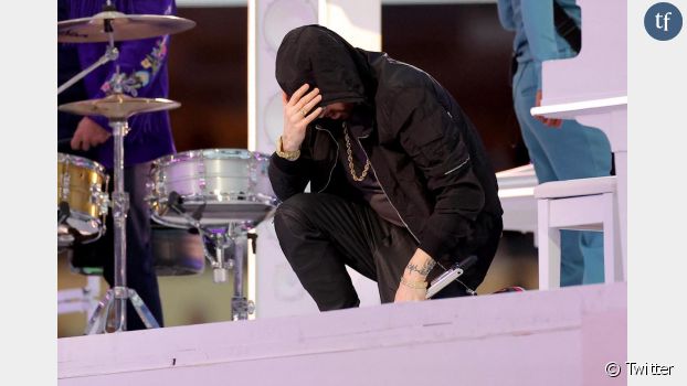 Pourquoi le genou à terre d&#039;Eminem est important