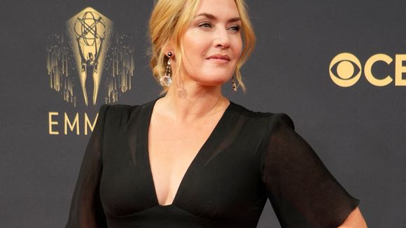 Kate Winslet rend hommage à Helen Mirren et tacle l'âgisme de l'industrie ciné