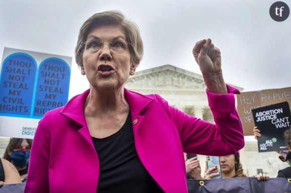 Elizabeth Warren devant la Cour suprême, 3 mai 2022.