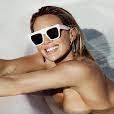 Hilary Duff pose nue pour Women's Health