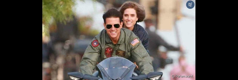 Tom Cruise (Maverick) et Jennifer Connelly (Penny) dans Top Gun 2