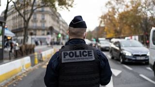 Inès, passagère rescapée de la voiture visée par des policiers, témoigne